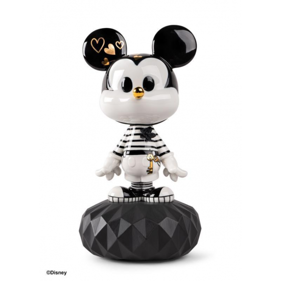 Mickey Black & White sculpture